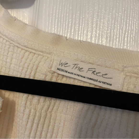 Oversized v-neck top - Picture 3 of 3